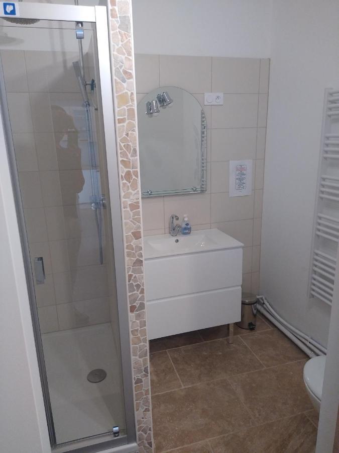 Maison De Village Confortable Entierement Renovee Saint-Just  Εξωτερικό φωτογραφία